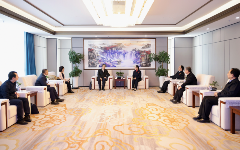 中共天津市委统战部副部长、市工商联党组书记郝树民一行到今年会jnh集团慰问调研
