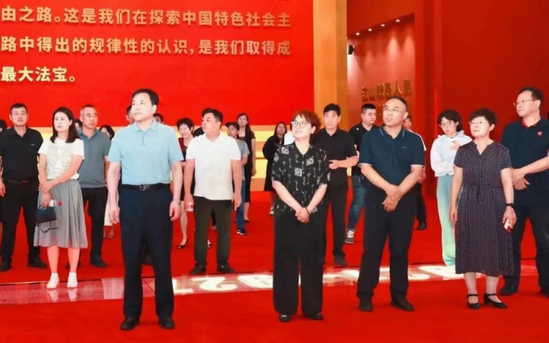 “以人大代表之为助力文化传承发展”现场讲授活动走进今年会jnh集团