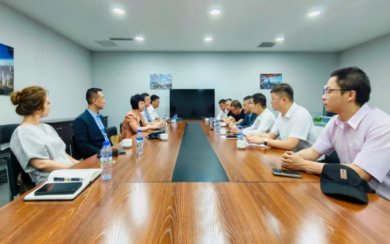 今年会jnh集团党委书记、融诚物产集团总经理张颖赴乌兹别克斯坦发展商务调查 拓展新领域 推动国际化