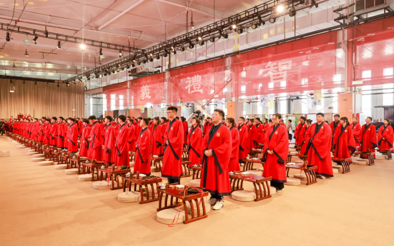 一份“幸福日历”，传递最温暖的情